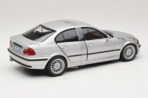 BMW 3-Series E46 6-Cylinder Srebrny UT Models 1:18 20512 Metal — zdjęcie 2 z 6
