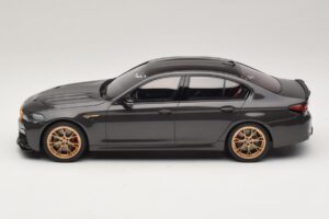 BMW M5 CS F90 Brands Hatch Grey Metallic GT Spirit 1:18 GT993 Żywica — zdjęcie 3 z 6