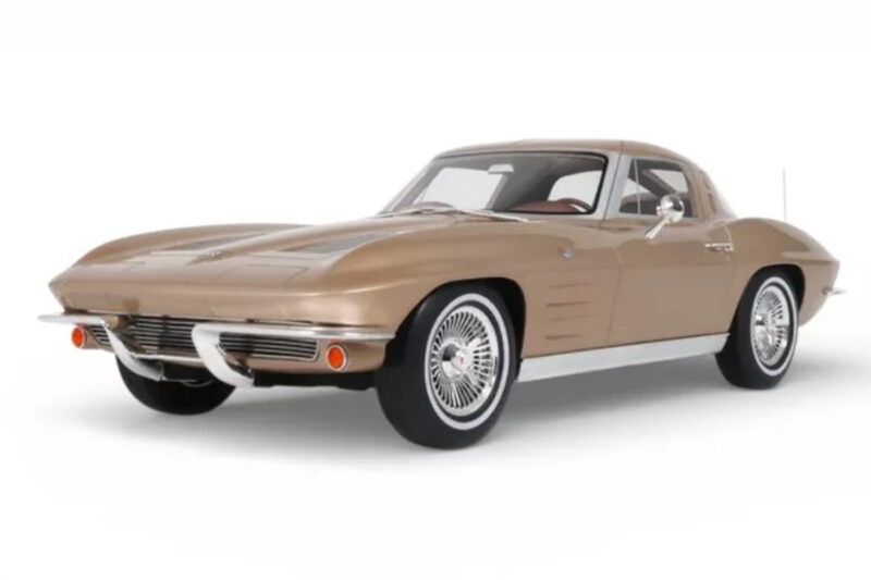 Chevrolet Corvette C2 Sting Ray Saddle Tan GT Spirit 1:12 Chevrolet Corvette C2 Sting Ray Saddle Tan GT Spirit 1:12 GT1004 Żywica