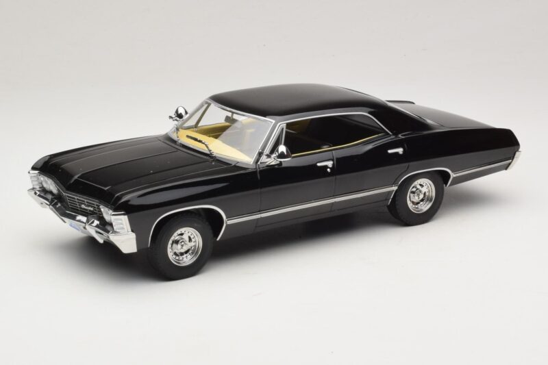 Chevrolet Impala Czarny MCG 1:18 MCG181006 Metal