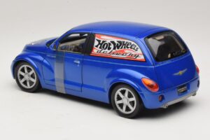 Chrysler PT Cruiser Dostawczy Niebieski Hot Wheels 1:18 29616 Metal — zdjęcie 6 z 7