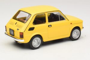 Fiat 126 Żółty MCG 1:18 MCG18667 Metal — zdjęcie 5 z 6