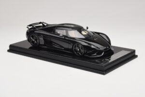 Koenigsegg Regera Czarny Pakiet Carbon Beżowe Wnętrze FrontiArt 1:18 REMC042 Żywica — zdjęcie 4 z 7