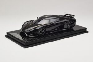 Koenigsegg Regera Czarny Pakiet Carbon FrontiArt 1:18 Koenigsegg Regera Czarny Pakiet Carbon FrontiArt 1:18 F079-179 Żywica