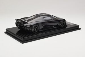 Koenigsegg Regera Czarny Pakiet Carbon FrontiArt 1:18 F079-179 Żywica — zdjęcie 2 z 7
