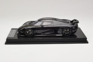Koenigsegg Regera Czarny Pakiet Carbon FrontiArt 1:18 F079-179 Żywica — zdjęcie 3 z 7