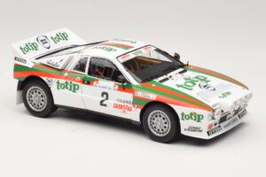 Lancia 037 #2 A. Bettega / M. Perissinot Rally San Marino 1984 Kyosho 1:18 08306F Metal — zdjęcie 6 z 8