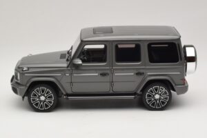 Mercedes G-Class W465 Classic Grey Norev 1:18 183035 Metal — zdjęcie 3 z 6