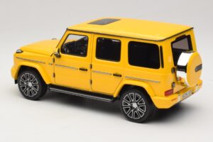 Mercedes G-Class W465 Sun Yellow Norev 1:18 183038 Metal — zdjęcie 5 z 6