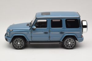 Mercedes G-Class W465 Vintage Blue Norev 1:18 183034 Metal — zdjęcie 3 z 6