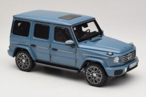 Mercedes G-Class W465 Vintage Blue Norev 1:18 183034 Metal — zdjęcie 4 z 6