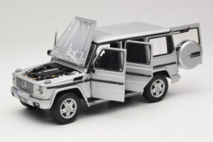 Mercedes G500 W463 LWB Edycja Dealerska Srebrny AUTOart 1:18 B66962142 Metal — zdjęcie 2 z 8