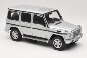 Mercedes G500 W463 LWB Edycja Dealerska Srebrny AUTOart 1:18 B66962142 Metal — zdjęcie 6 z 8