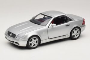 Mercedes SLK230 R170 AMG Roadster Srebrny UT Models 1:18 26152 Metal