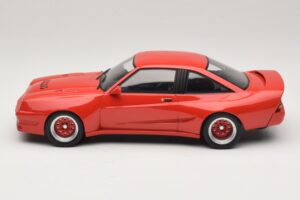 Opel Manta B Czerwony MCG 1:18 MCG18382 Metal — zdjęcie 3 z 6