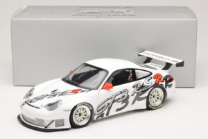 Porsche 911 996 GT3 RSR Biały 2005 Minichamps 1:18 WAP02160215 Metal — zdjęcie 8 z 8