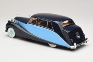 Rolls-Royce Silver Wraith Empress by Hooper Czarny & Ciemnoniebieski MCG 1:18 MCG18051 Metal — zdjęcie 5 z 6