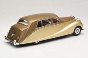 Rolls-Royce Silver Wraith Empress by Hooper Brązowy & Złoty MCG 1:18 MCG18000 Metal — zdjęcie 2 z 6
