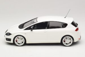 SEAT Leon Cupra R Mk2 Biały Otto 1:18 OT1332 Żywica — zdjęcie 3 z 6