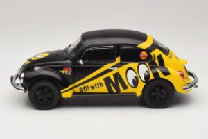 Volkswagen Beetle 1303 Go with Moon Solido 1:18 S1800519 Metal — zdjęcie 4 z 8