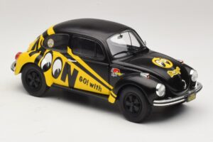Volkswagen Beetle 1303 Go with Moon Solido 1:18 S1800519 Metal — zdjęcie 6 z 8