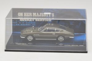 Aston Martin DBS On Her Majesty's Secret Service Minichamps 1:43 436137600 Metal — zdjęcie 4 z 5