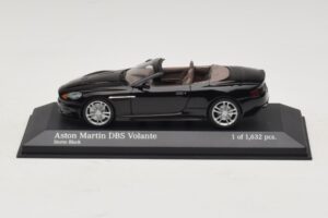 Aston Martin DBS Volante Czarny Metalik Minichamps 1:43 400137930 Metal
