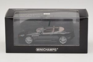 Aston Martin DBS Volante Czarny Metalik Minichamps 1:43 400137930 Metal — zdjęcie 4 z 4