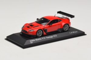 Aston Martin V12 Vantage GT3 Czerwony Minichamps 1:43 4371121392 Metal — zdjęcie 2 z 4