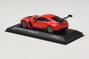 Aston Martin V12 Vantage GT3 Czerwony Minichamps 1:43 4371121392 Metal — zdjęcie 3 z 4