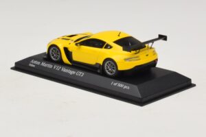 Aston Martin V12 Vantage GT3 Żółty Minichamps 1:43 437121391 Metal — zdjęcie 3 z 4