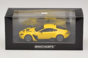 Aston Martin V12 Vantage GT3 Żółty Minichamps 1:43 437121391 Metal — zdjęcie 4 z 4