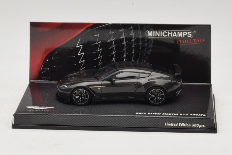 Aston Martin V12 Zagato Scintilla Silver Minichamps 1:43 Aston Martin V12 Zagato Scintilla Silver Minichamps 1:43 437137221 Metal
