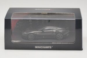 Aston Martin V12 Zagato Scintilla Silver Minichamps 1:43 437137221 Metal — zdjęcie 5 z 5