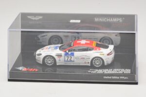 Aston Martin V8 Vantage #72 24 Hours of Nurburgring 2009 Minichamps 1:43 437091372 Metal — zdjęcie 4 z 5