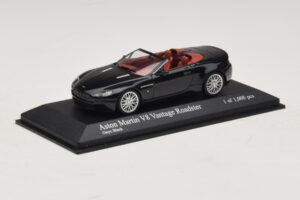 Aston Martin V8 Vantage Roadster Czarny Metalik Minichamps 1:43 400137431 Metal — zdjęcie 2 z 4