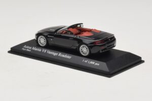 Aston Martin V8 Vantage Roadster Czarny Metalik Minichamps 1:43 400137431 Metal — zdjęcie 3 z 4