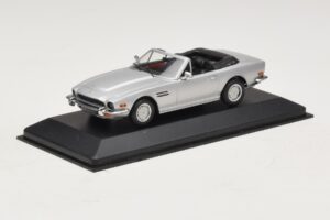 Aston Martin V8 Volante Srebrny Minichamps 1:43 400137601 Metal — zdjęcie 2 z 4