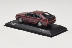 Audi Quattro Brązowy Metalik Minichamps 1:43 430019429 Metal — zdjęcie 3 z 4