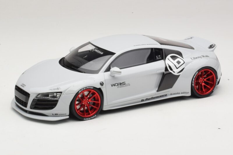 Audi R8 42 Liberty Walk Biały GT Spirit 1:18 GT325 Żywica