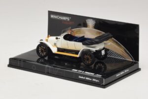 Audi Typ A Phaeton Biały Niebieski Minichamps 1:43 437019032 Metal — zdjęcie 3 z 5