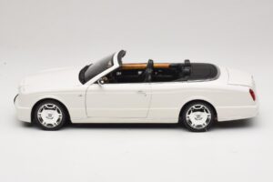 Bentley Azure Glacier White Pudełko Zamienne Minichamps 1:18 100139502-R1 Metal — zdjęcie 4 z 8