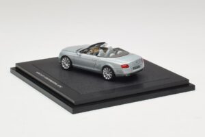 Bentley Continental GTC Light Grey Metallic Minichamps 1:43 BL907 Metal — zdjęcie 2 z 4
