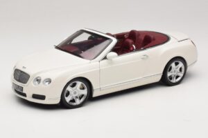 Bentley Continental GTC Biały Pudełko Zamienne Minichamps 1:18 Bentley Continental GTC Biały Pudełko Zamienne Minichamps 1:18 100139032-R1 Metal