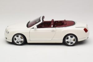 Bentley Continental GTC Biały Pudełko Zamienne Minichamps 1:18 100139032-R1 Metal — zdjęcie 4 z 8
