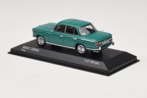 BMW 2000A Zielony Minichamps 1:43 437023001 Metal — zdjęcie 3 z 4