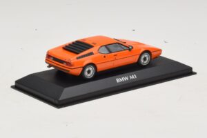 BMW M1 Pomarańczowy Maxichamps 1:43 940025020 Metal — zdjęcie 2 z 4