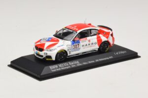 BMW M235i Bong Motorsport #307 Nett / Akata 24 Hours of Nurburgring 2015 Minichamps 1:43 437152507 Metal — zdjęcie 2 z 4