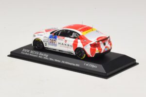 BMW M235i Bong Motorsport #307 Nett / Akata 24 Hours of Nurburgring 2015 Minichamps 1:43 437152507 Metal — zdjęcie 3 z 4