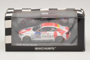 BMW M235i Bong Motorsport #307 Nett / Akata 24 Hours of Nurburgring 2015 Minichamps 1:43 437152507 Metal — zdjęcie 4 z 4